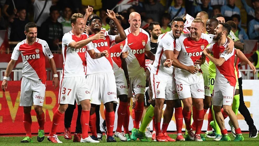 足球比赛的, 端占据一定, 摩纳哥作为 足球比赛的, 端占据一定, 摩纳哥作为