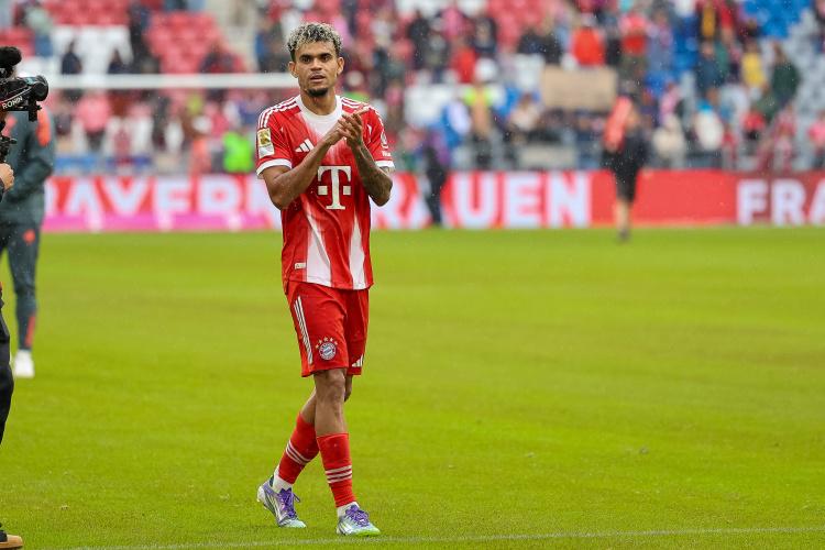 将服, 复古的设计, 道杠