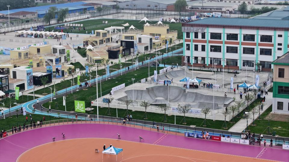 zK, 新华社记者 zK, 新华社记者