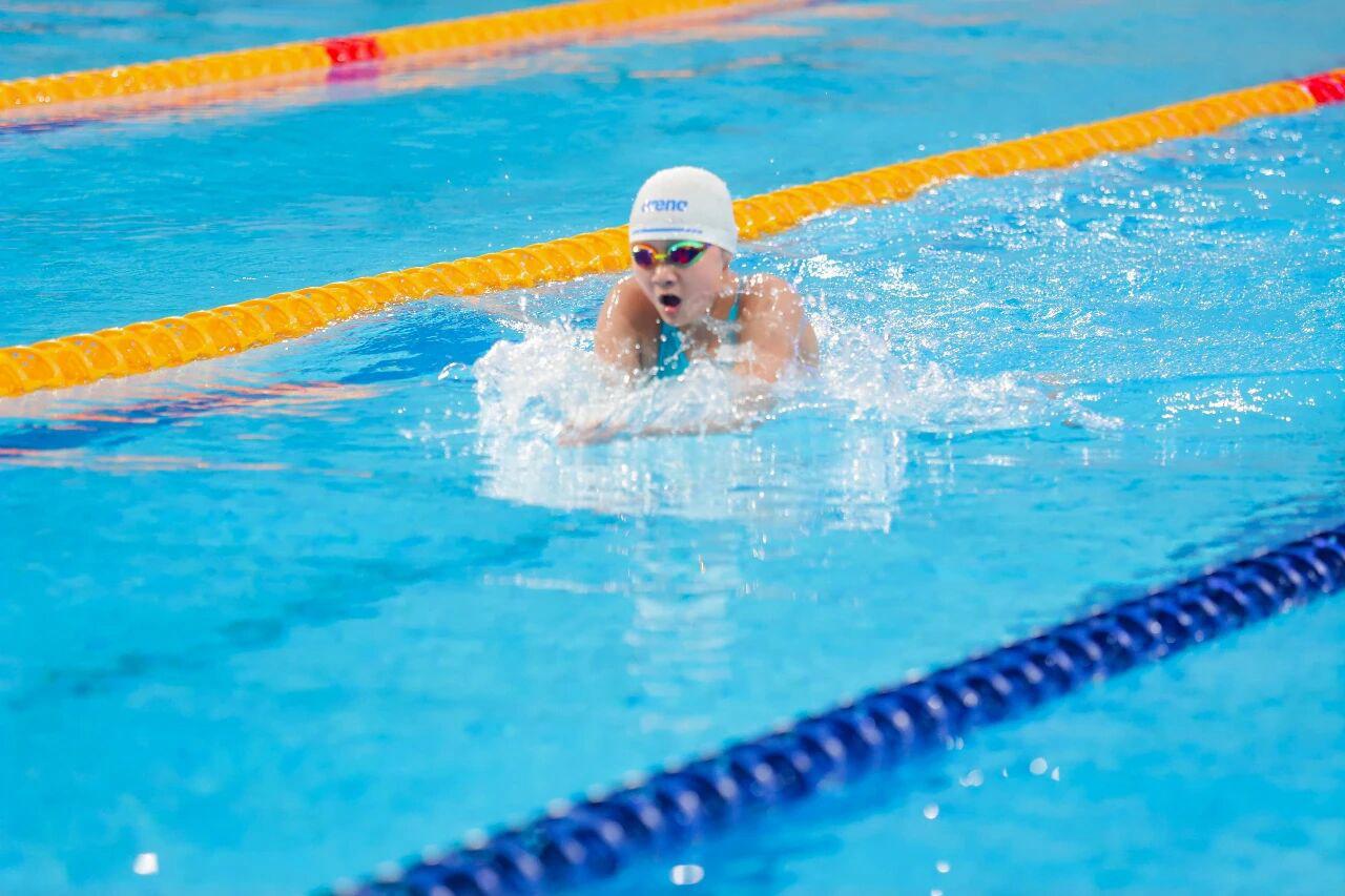 胡芊翯说自, 也只差, 米的成绩大